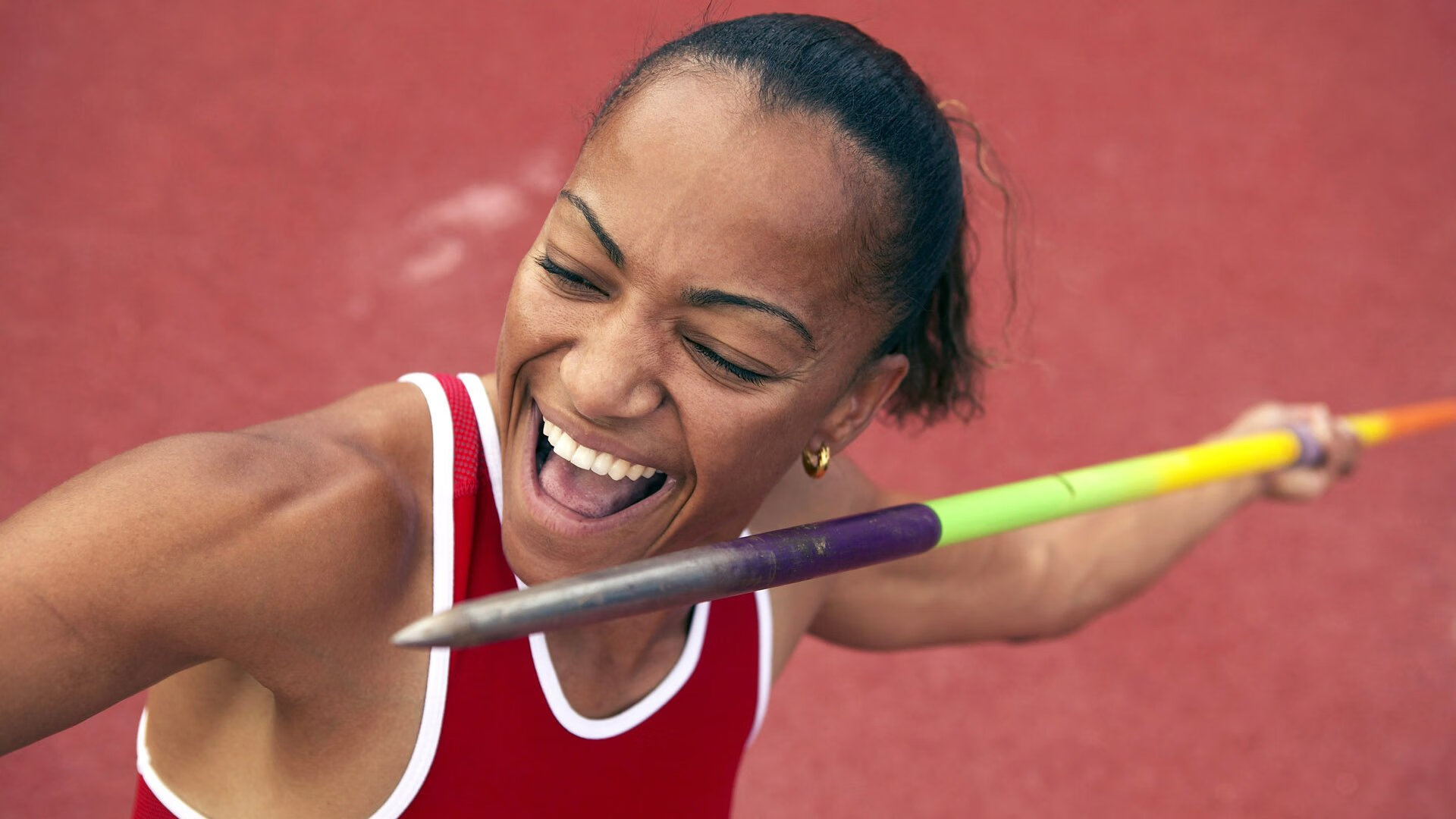 日本队战术灵活，攻防兼备，日本队阵型