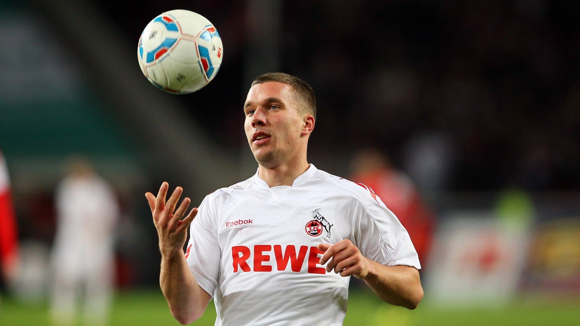 开云体育移动版-电竞记者的新闻素养：客观公正与深度挖掘，电竞记者要做什么